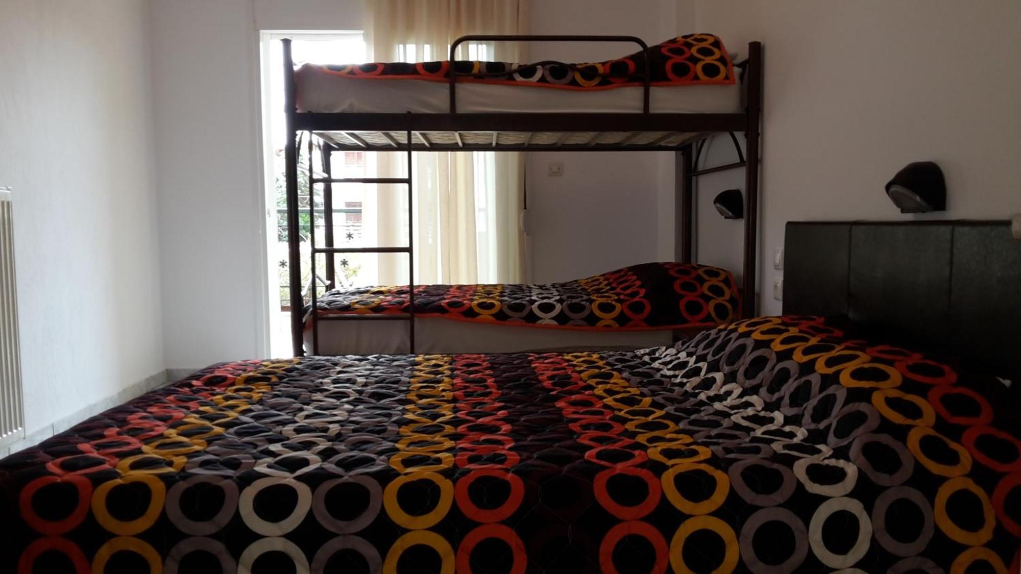 Vicky Rooms Paralia Dionysiou Room photo