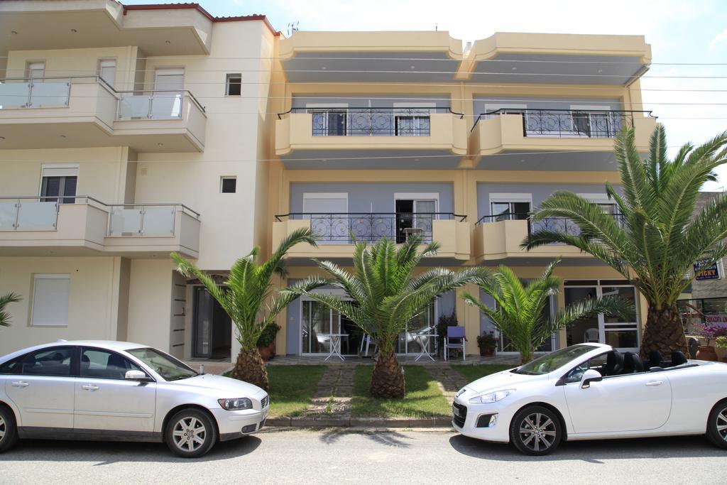 Vicky Rooms Paralia Dionysiou Exterior photo