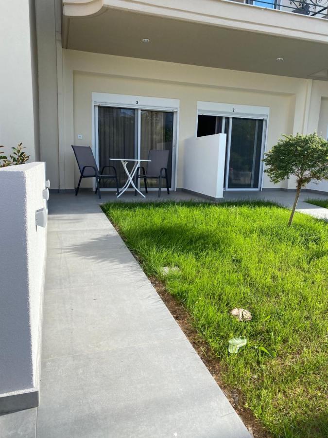 Vicky Rooms Paralia Dionysiou Exterior photo